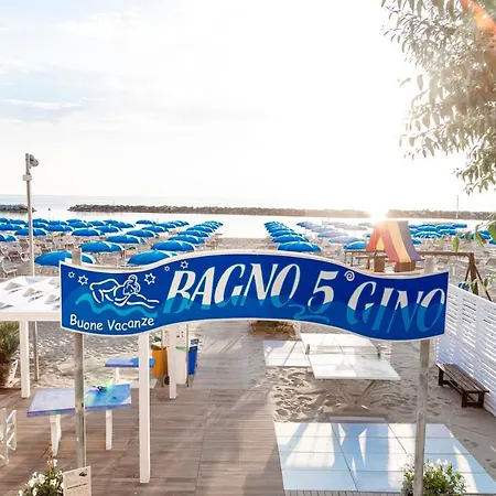 Evo Boutique & Отель Беллария-Иджеа-Марина