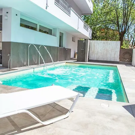 Evo Boutique & Отель Беллария-Иджеа-Марина